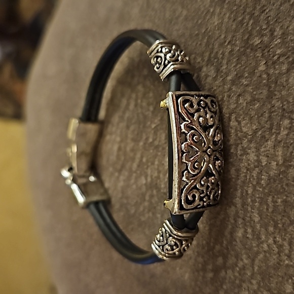 3/$20 Black Cord Floral Filigree Bracelet - Picture 2 of 6